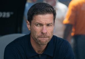 “他自认是瓜帅但实际只是自己” TA：部分皇马球员对阿隆索沮丧