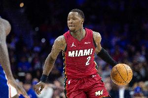 暂停发放！罗齐尔25-26赛季薪资分24次发放 月初&月中各111万美元