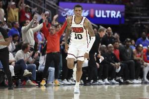 小贾巴里谈杜兰特：能与如此优秀的榜样并肩作战是极其宝贵的经历