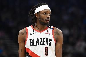 格兰特罚球准绝杀！媒体人：开拓者最后这一攻一防有点说法