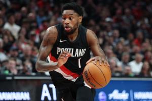 开拓者官方：布雷克-韦斯利右脚第五跖骨骨折 复出时间待定