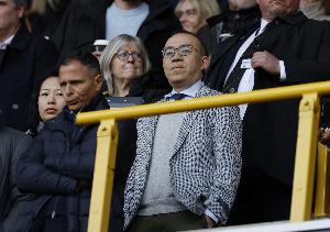 豪赌失败！邮报：狼队主席给佩雷拉引援大权，按其意愿重组管理层