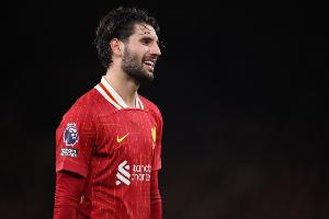 记者：索博的进步令人惊叹，胜任多个位置+攻防两端都表现出色