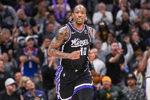 中规中矩！德罗赞20中8拿到25分2板2助1断